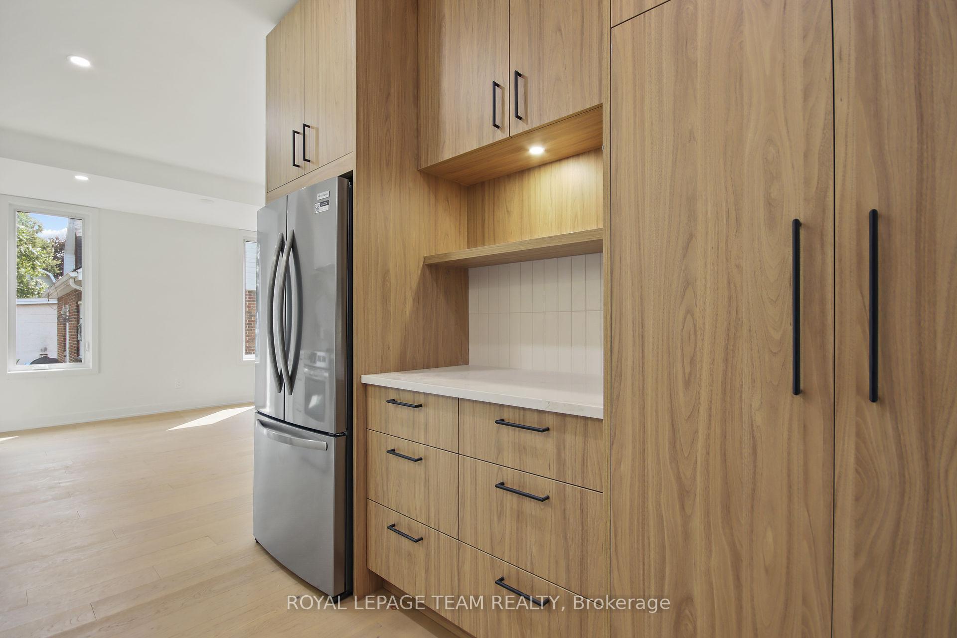 Photo 15 of Unit A/A2, 241 Breezehill Avenue, Ottawa, West Centre Town — HOMEH