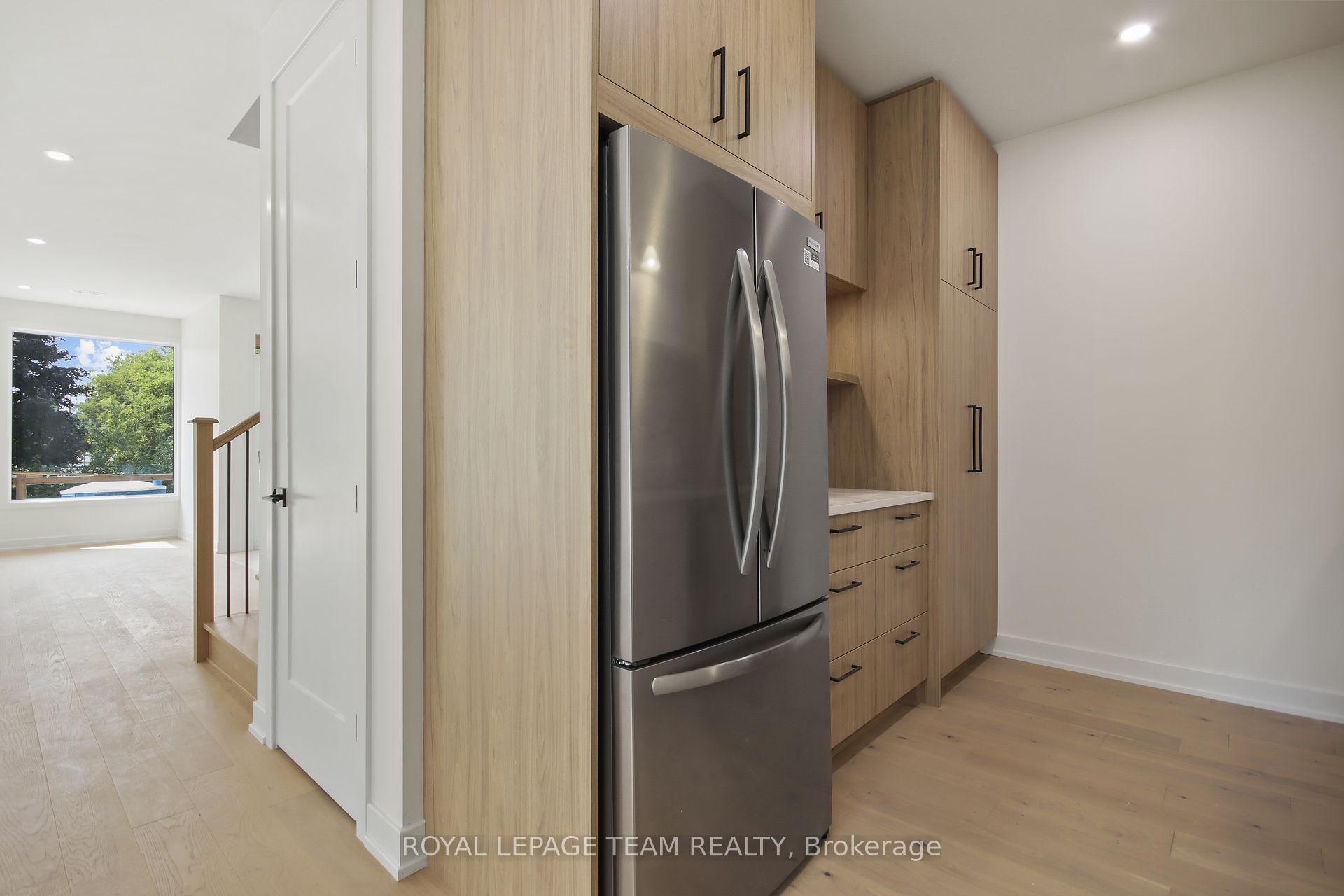 Photo 17 of Unit A/A2, 241 Breezehill Avenue, Ottawa, West Centre Town — HOMEH