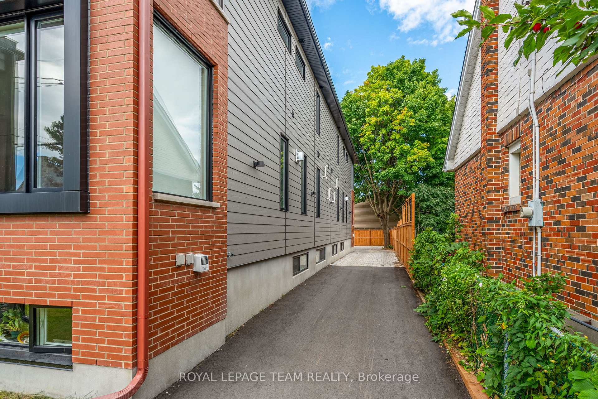 Photo 47 of Unit A/A2, 241 Breezehill Avenue, Ottawa, West Centre Town — HOMEH