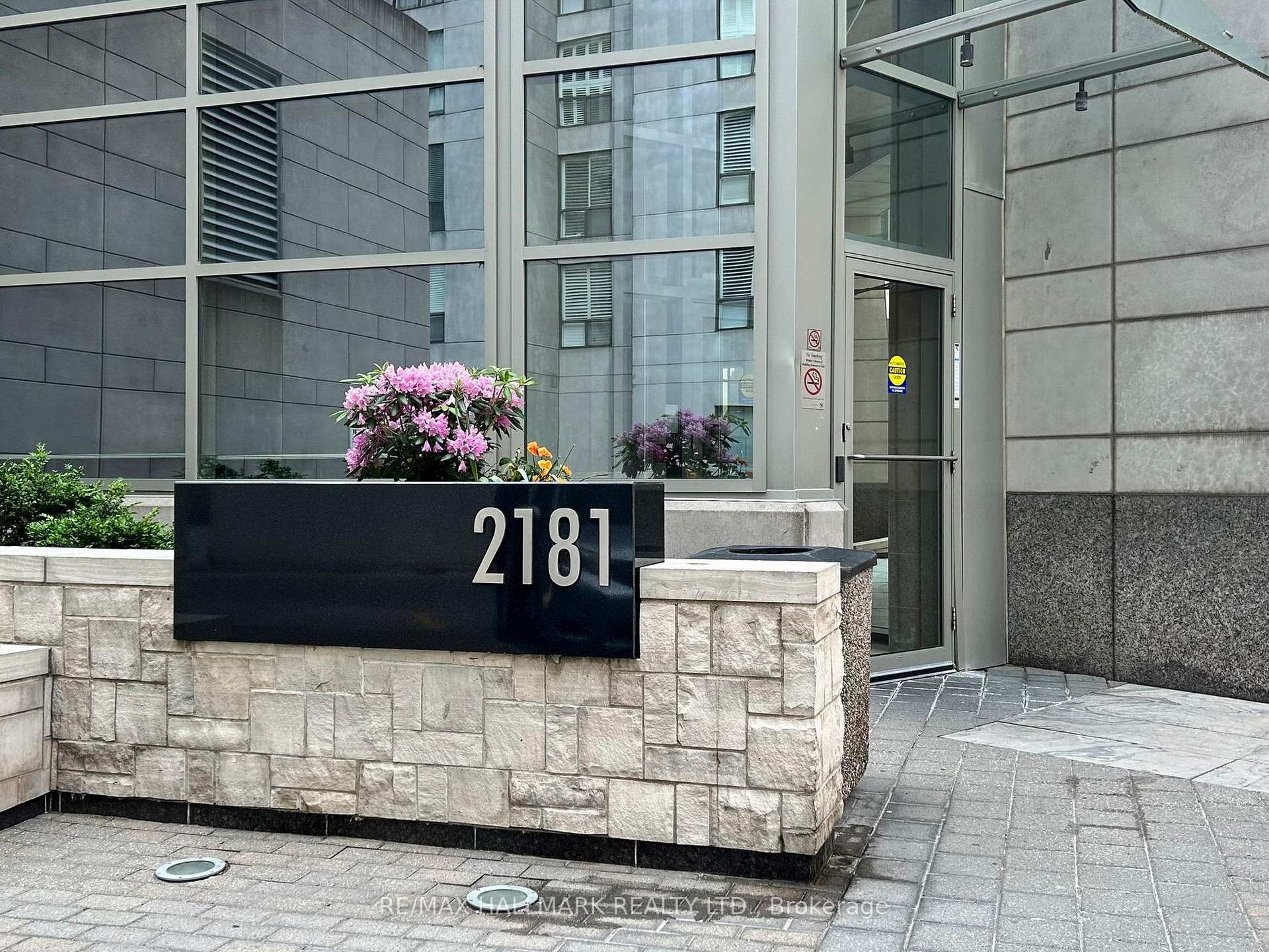 Photo 1 of Unit 2605, 2181 Yonge Street, Toronto, Mount Pleasant West — HOMEH
