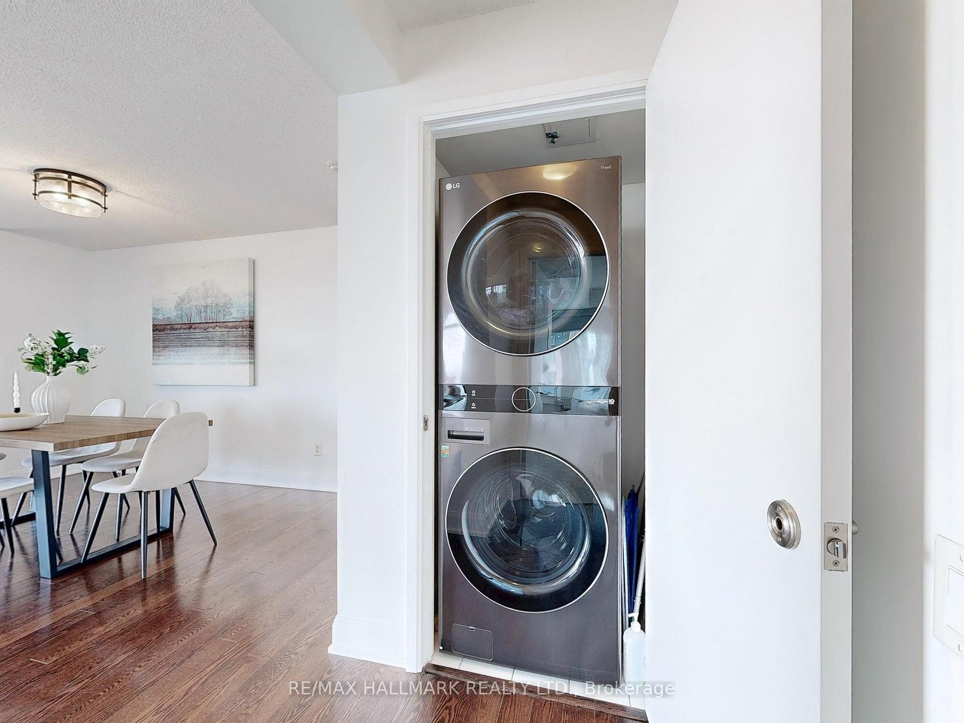 Photo 32 of Unit 2605, 2181 Yonge Street, Toronto, Mount Pleasant West — HOMEH