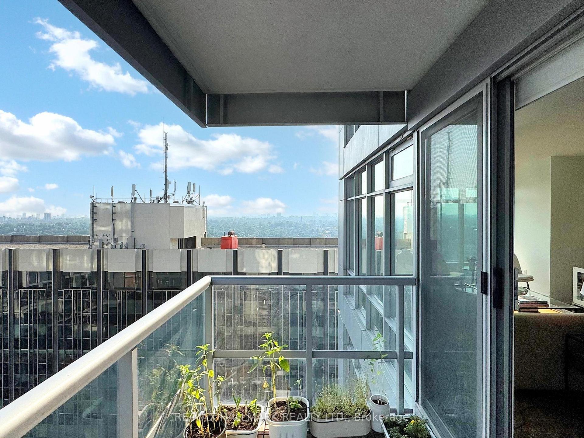 Photo 37 of Unit 2605, 2181 Yonge Street, Toronto, Mount Pleasant West — HOMEH