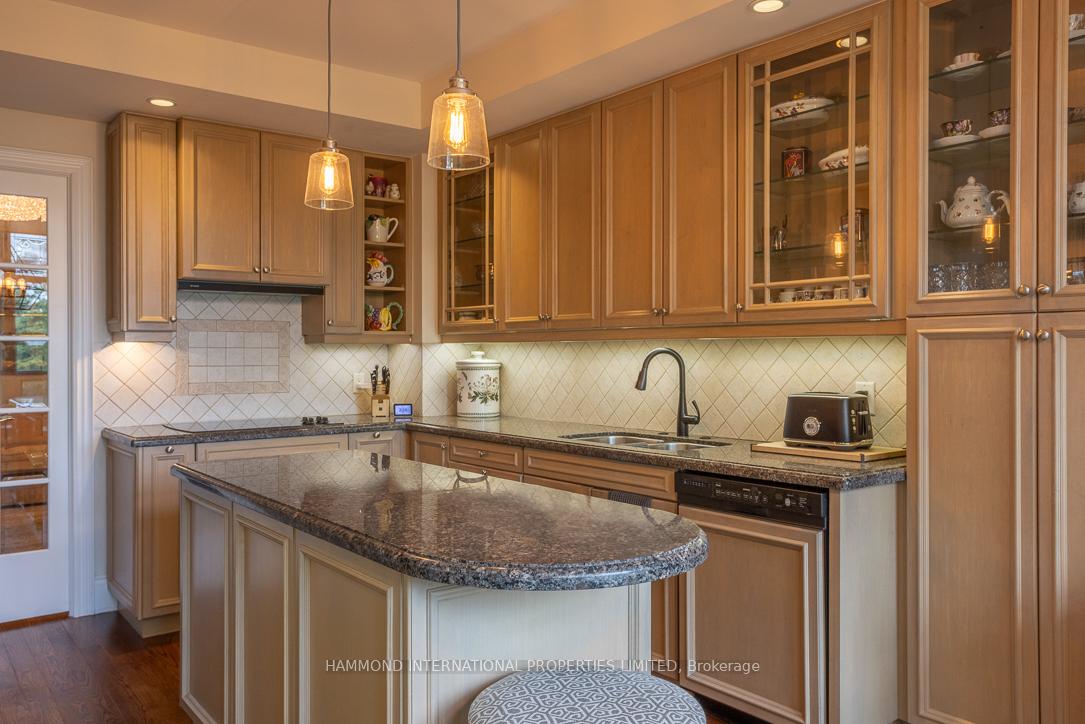 Photo 17 of Unit 407, 7071 Bayview Avenue, Markham, Bayview Glen — HOMEH
