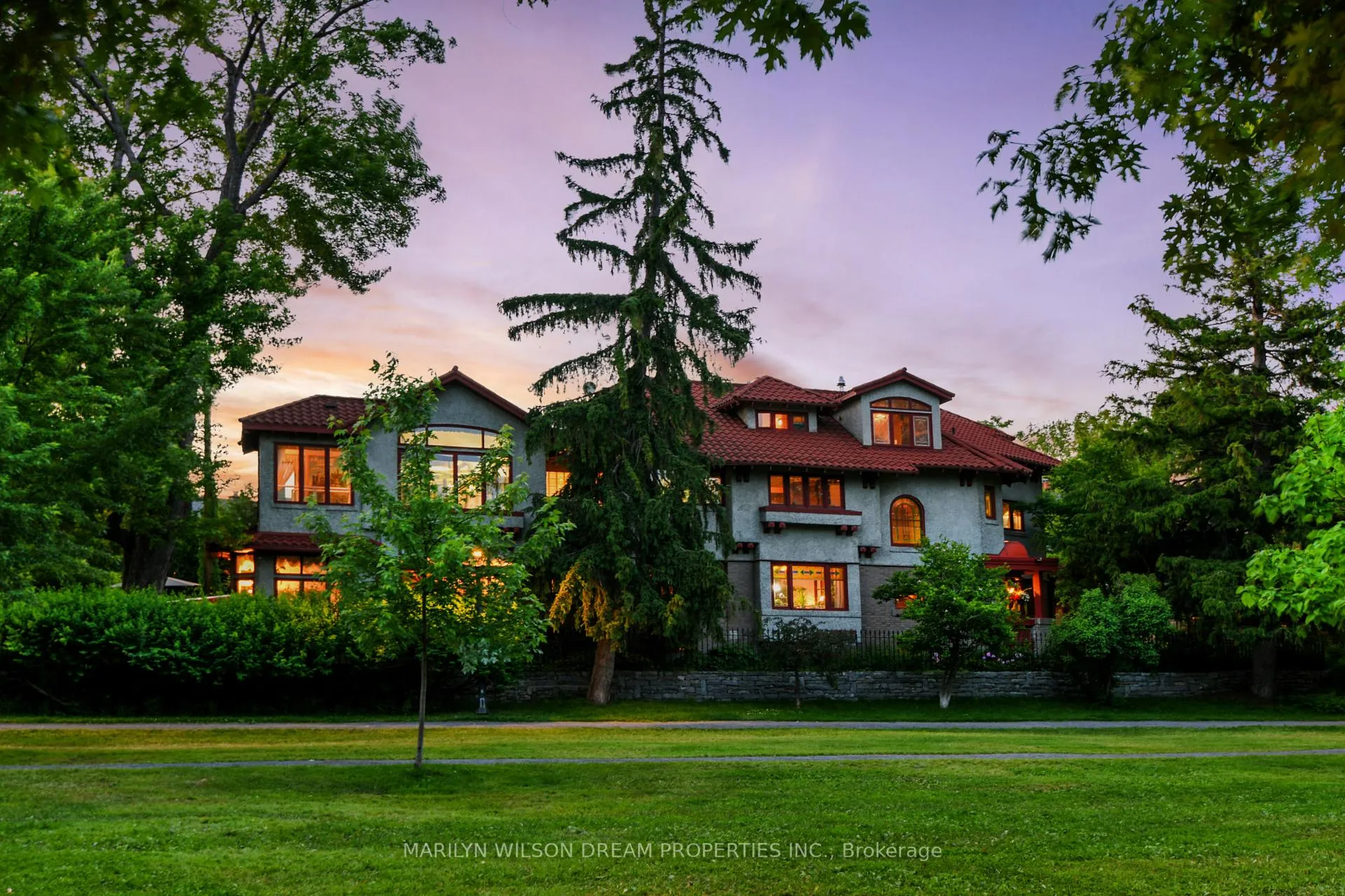 Front of 12 Allan Place