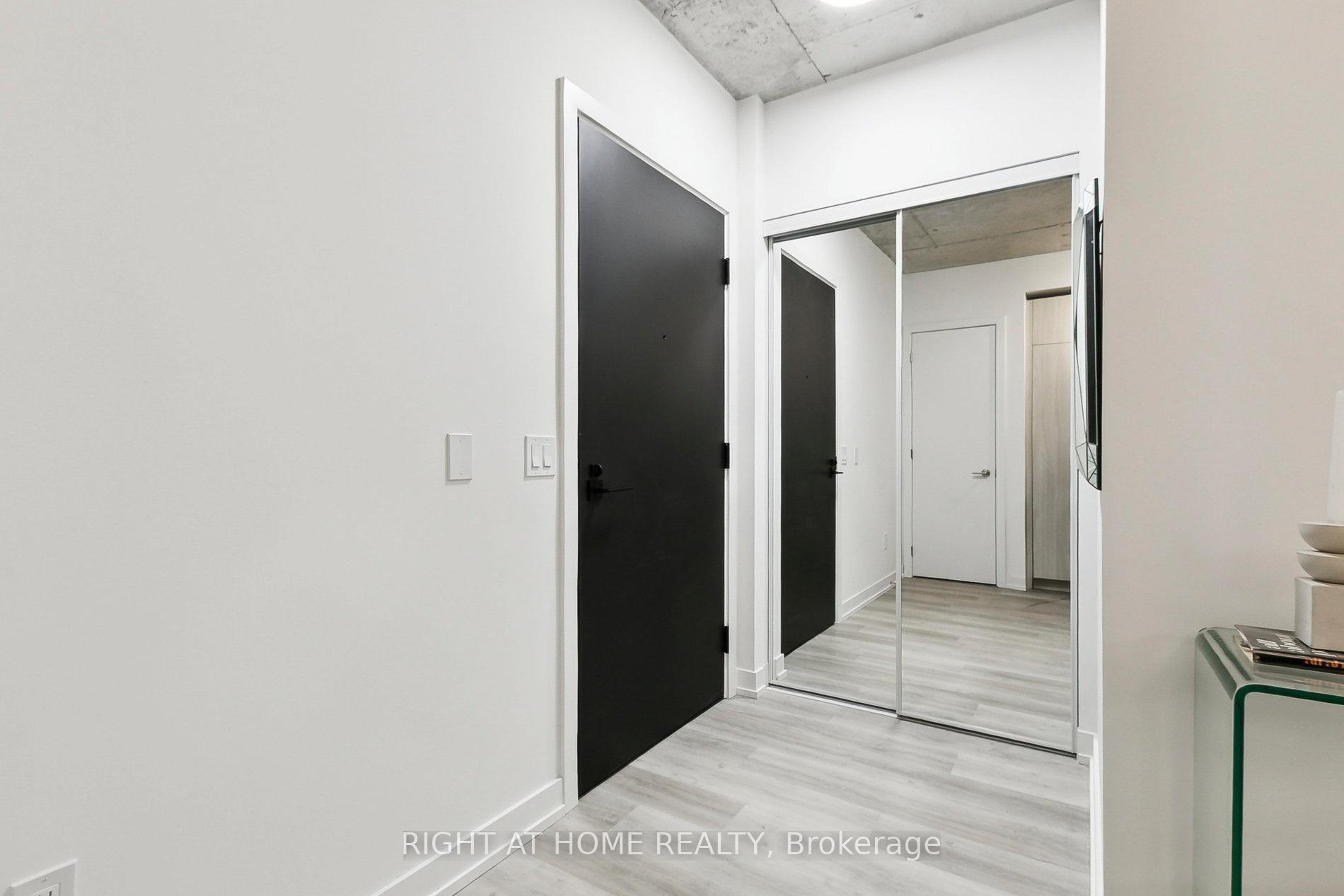 Photo 4 of Unit 401, 28 Eastern Avenue, Toronto, Moss Park — HOMEH