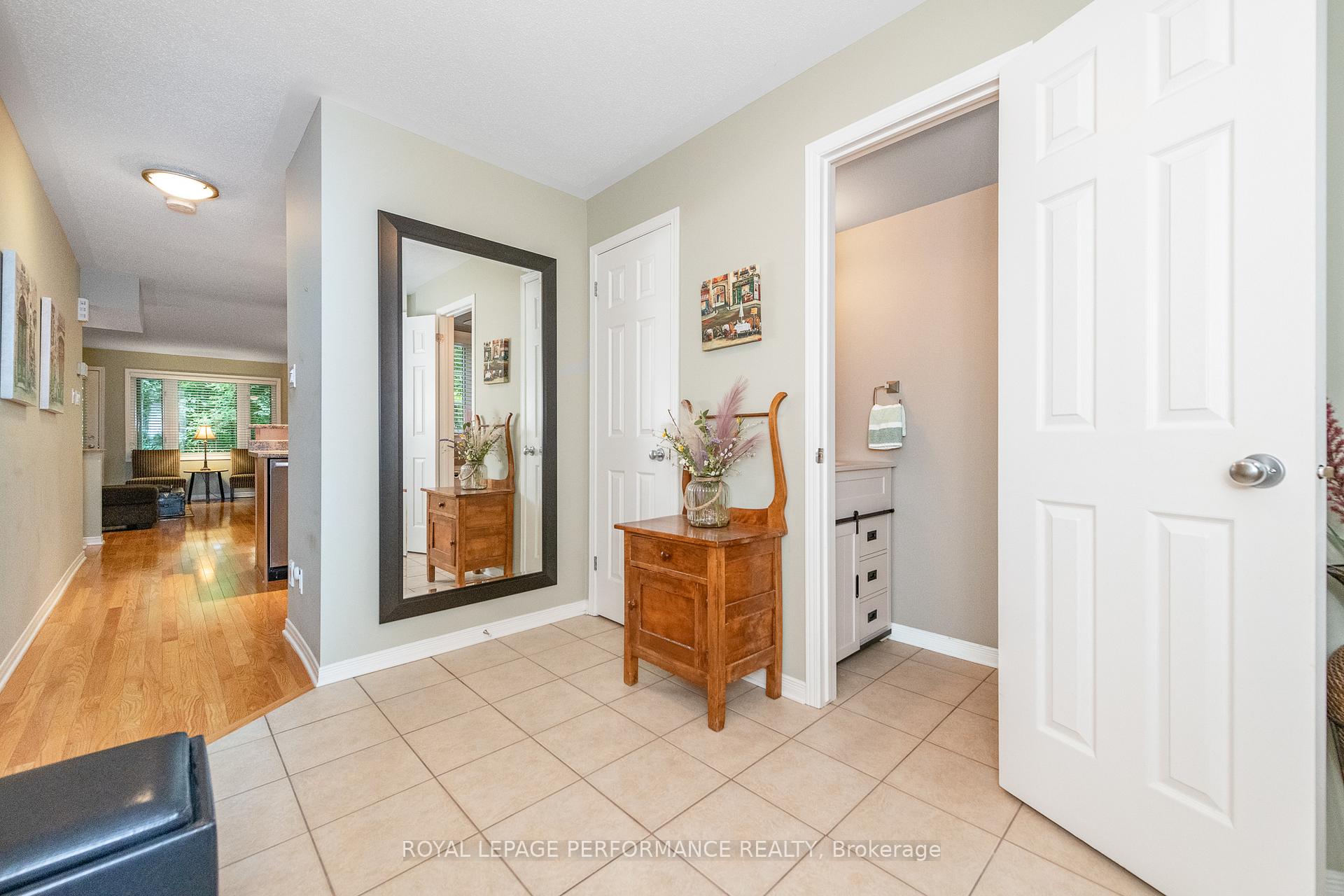 Photo 6 of Unit 14, 111 Steele Park Private, Ottawa, Cyrville — HOMEH