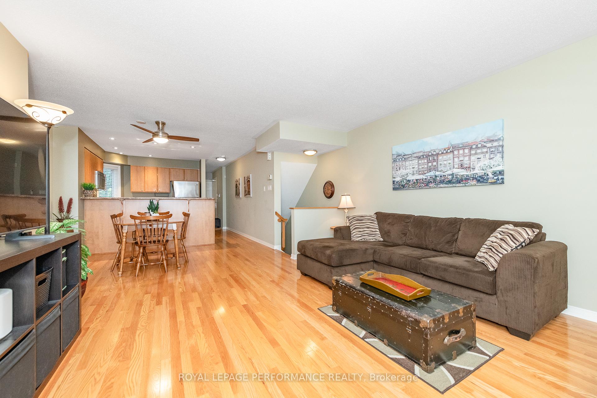 Photo 12 of Unit 14, 111 Steele Park Private, Ottawa, Cyrville — HOMEH