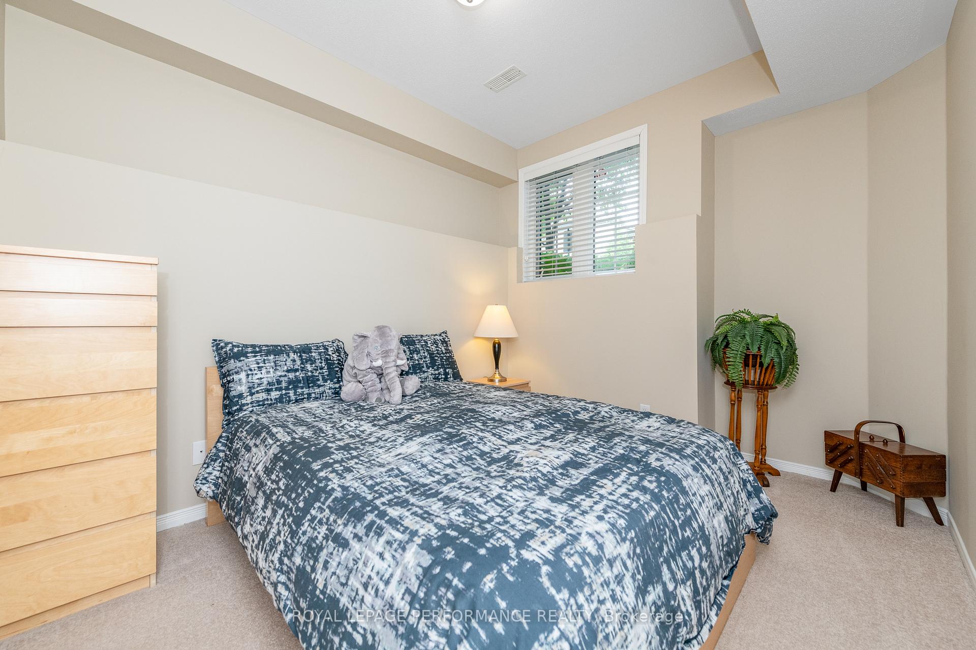Photo 16 of Unit 14, 111 Steele Park Private, Ottawa, Cyrville — HOMEH