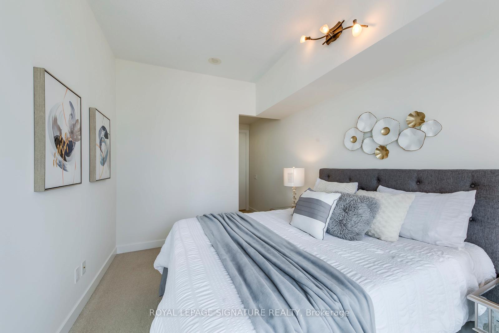 Photo 19 of Unit 2009, 33 Charles Street E, Toronto, Church-Yonge Corridor — HOMEH