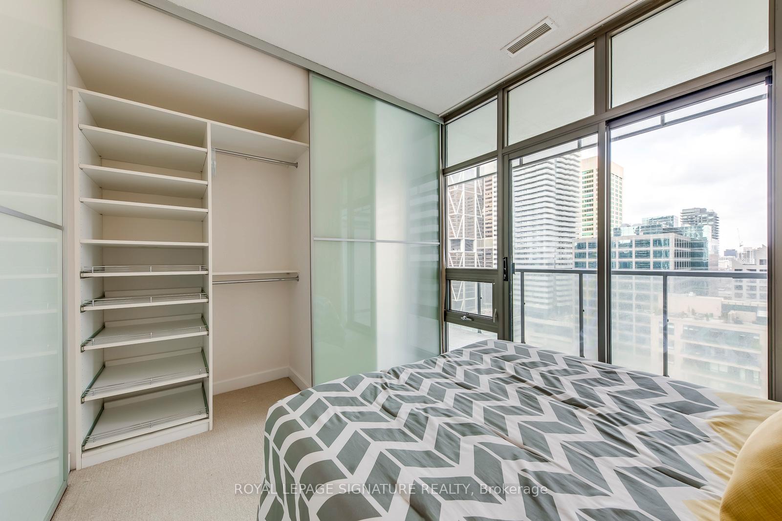 Photo 26 of Unit 2009, 33 Charles Street E, Toronto, Church-Yonge Corridor — HOMEH