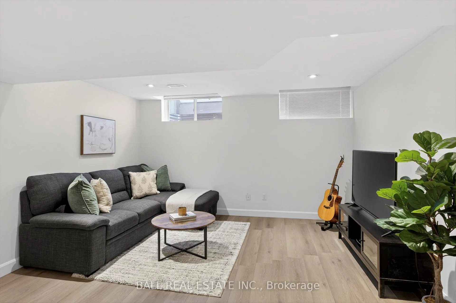 Photo 28 of 436 Abound Crescent, Peterborough, Ashburnham Ward 4 — HOMEH