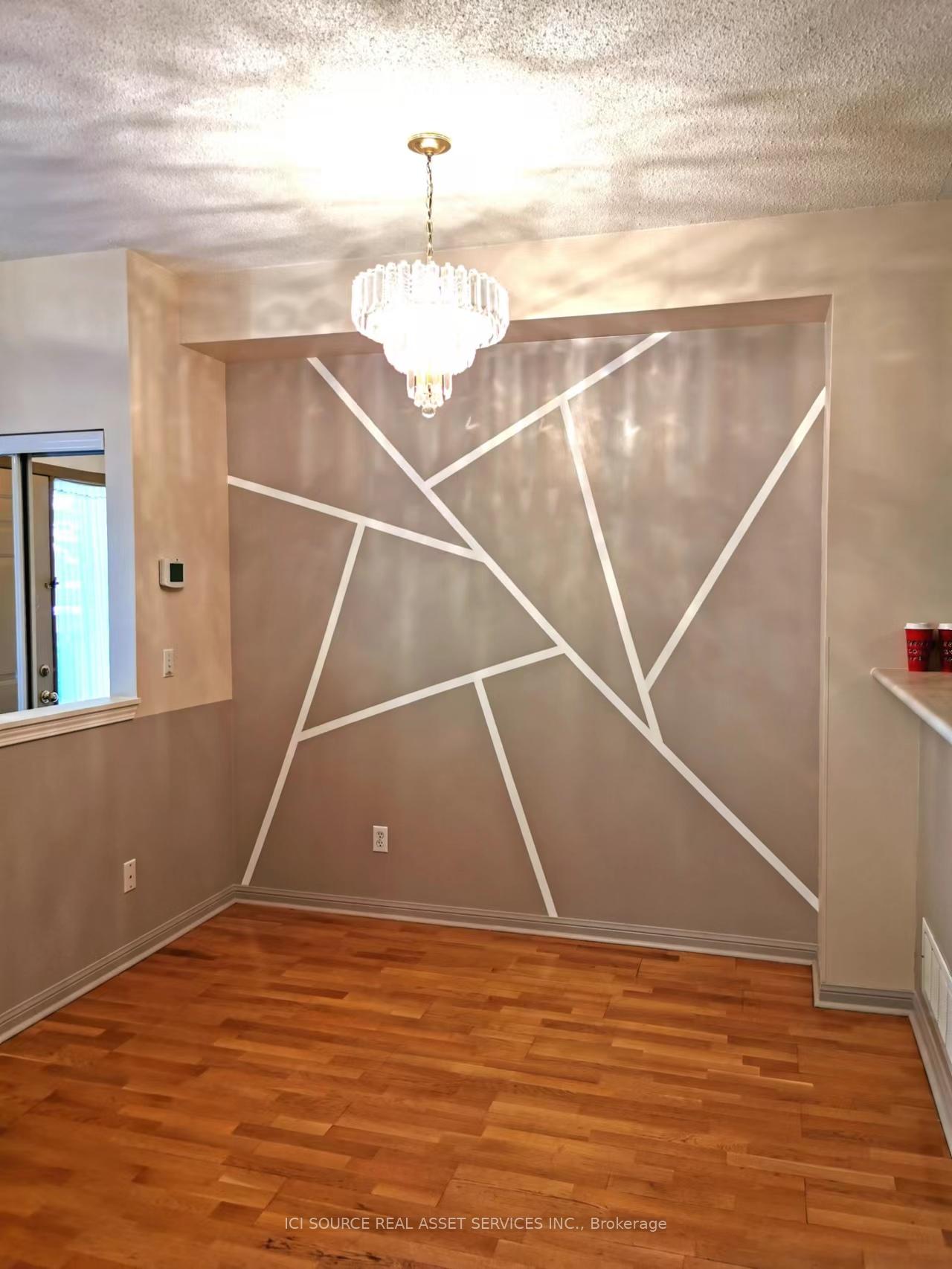 Photo 6 of Unit 10, 4 Cox Boulevard, Markham, Unionville — HOMEH