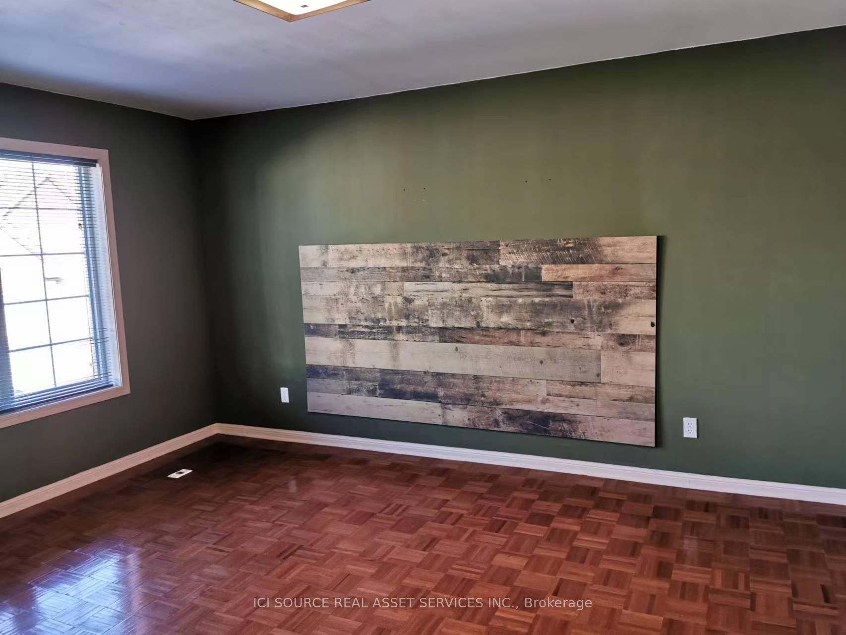 Photo 7 of Unit 10, 4 Cox Boulevard, Markham, Unionville — HOMEH