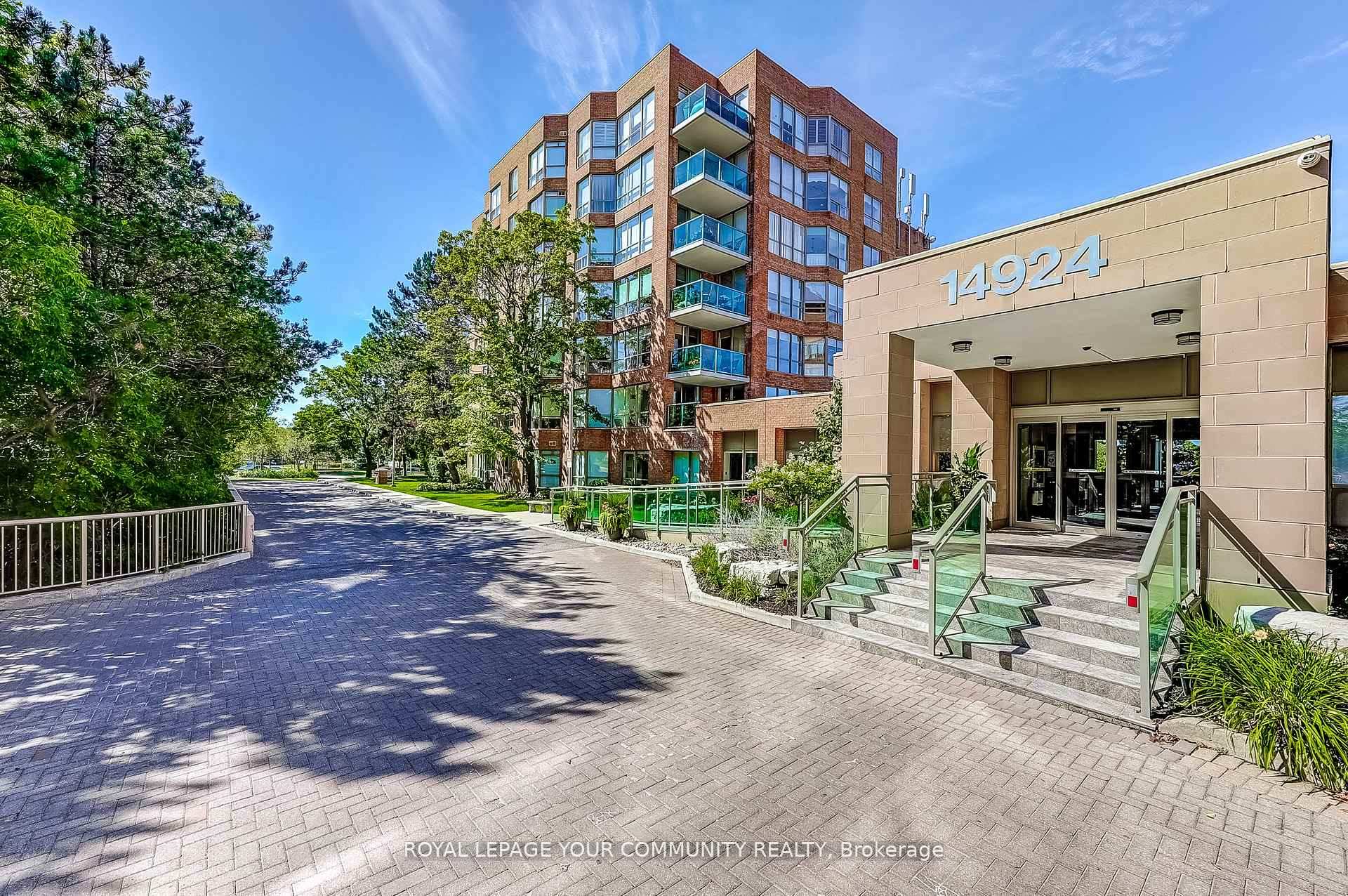 Front of Unit 114, 14924 Yonge Street
