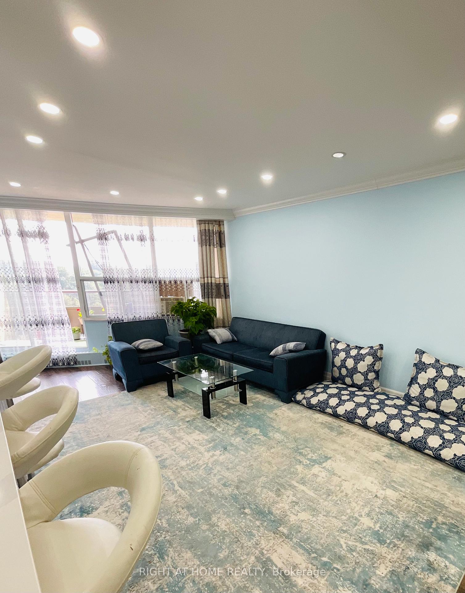 Photo 8 of Unit 506, 5 Vicora Link Way, Toronto, Flemingdon Park — HOMEH