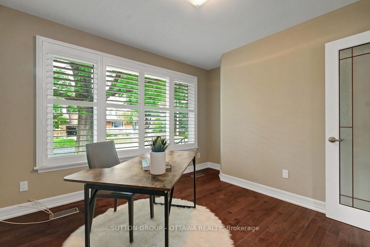 Photo 7 of 680 Weston Drive, Ottawa, Elmvale Acres — HOMEH