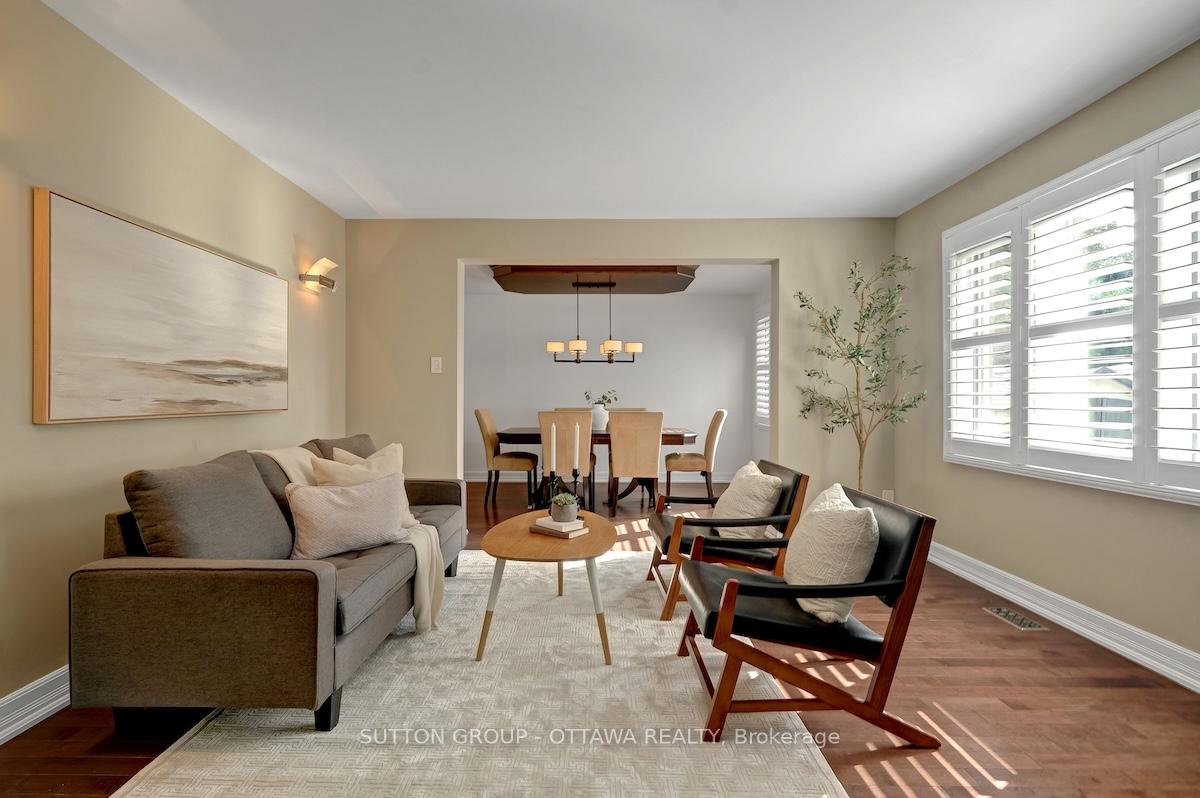 Photo 9 of 680 Weston Drive, Ottawa, Elmvale Acres — HOMEH