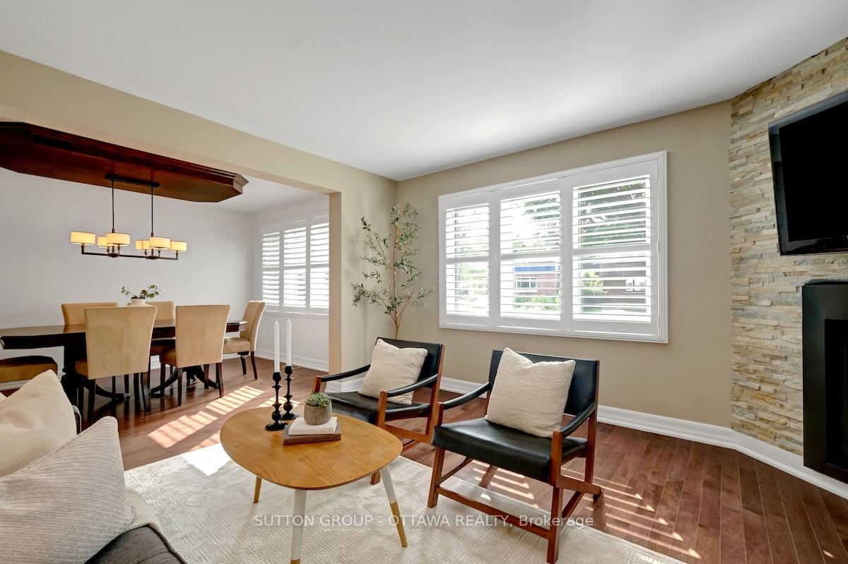 Photo 10 of 680 Weston Drive, Ottawa, Elmvale Acres — HOMEH