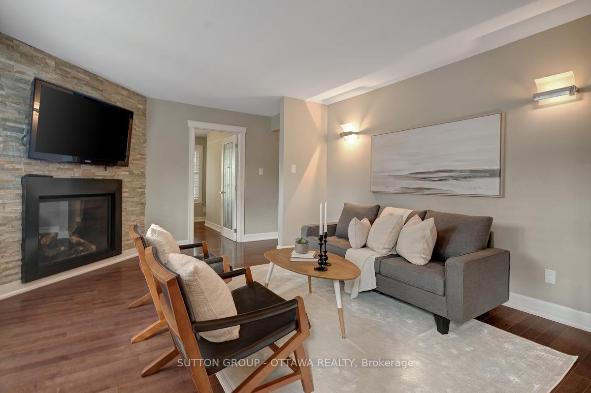 Photo 13 of 680 Weston Drive, Ottawa, Elmvale Acres — HOMEH
