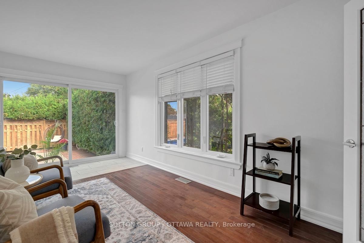 Photo 23 of 680 Weston Drive, Ottawa, Elmvale Acres — HOMEH