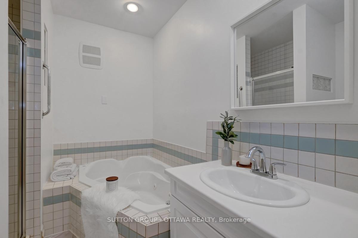 Photo 26 of 680 Weston Drive, Ottawa, Elmvale Acres — HOMEH