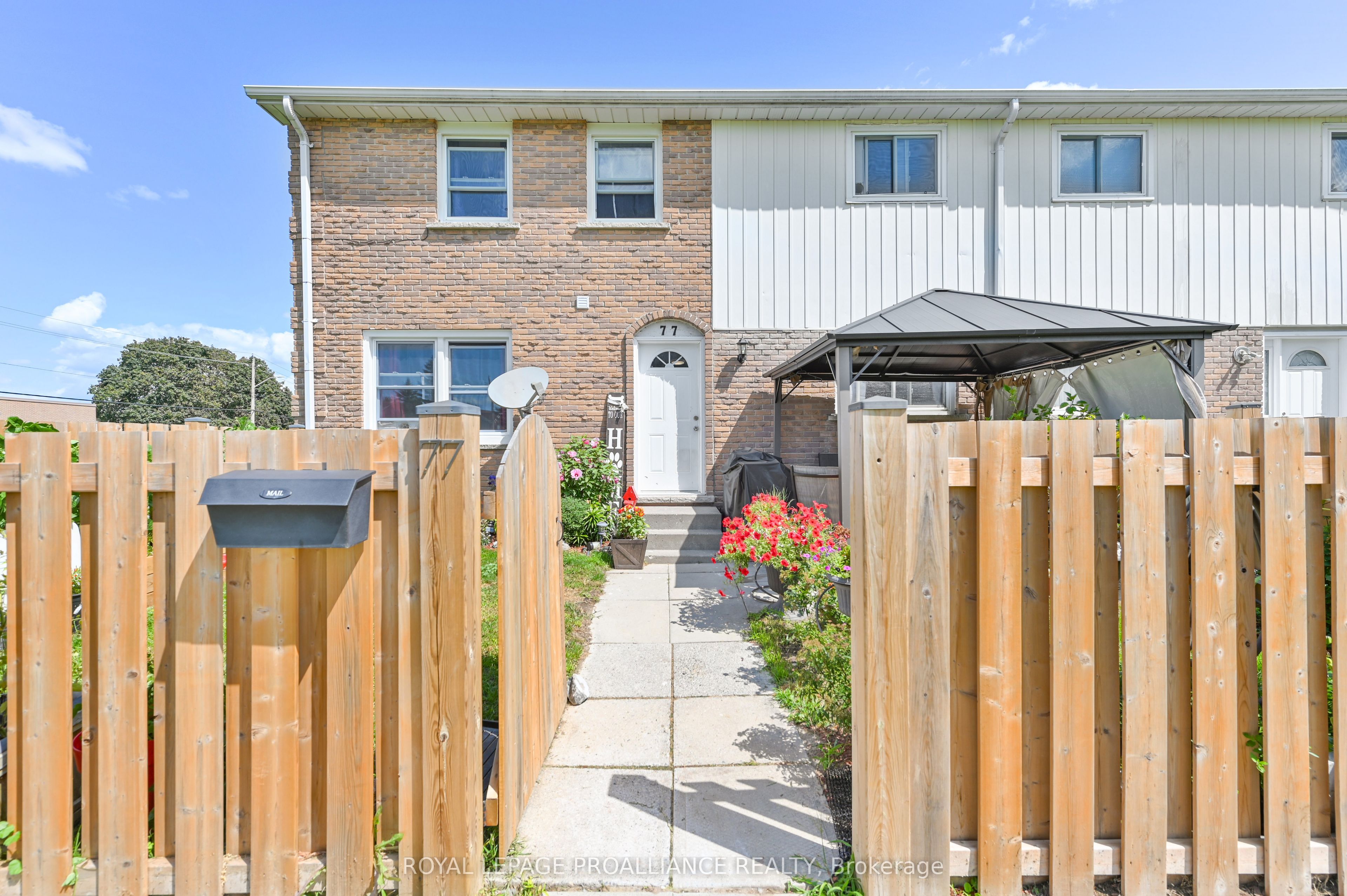 Front of Unit 77, 25 Tracey Park Drive