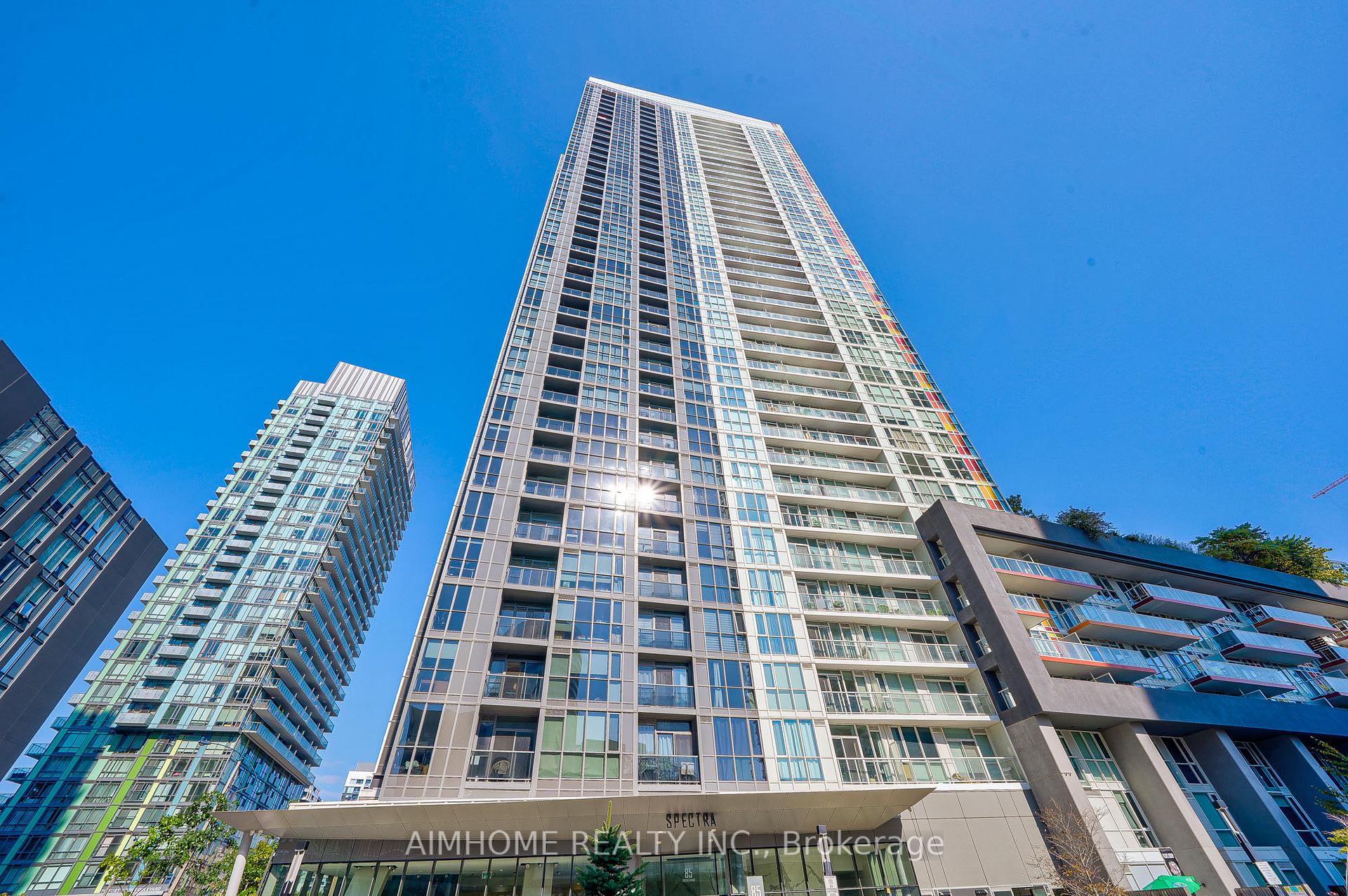 Front of Unit 906, 85 Queens Wharf Road