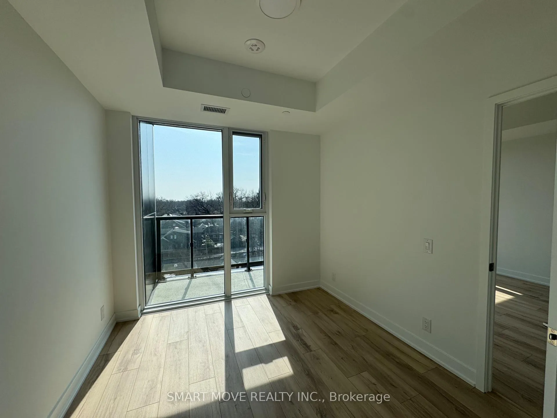 Photo 5 of Unit 809, 1660 Bloor Street, Toronto, High Park North — HOMEH