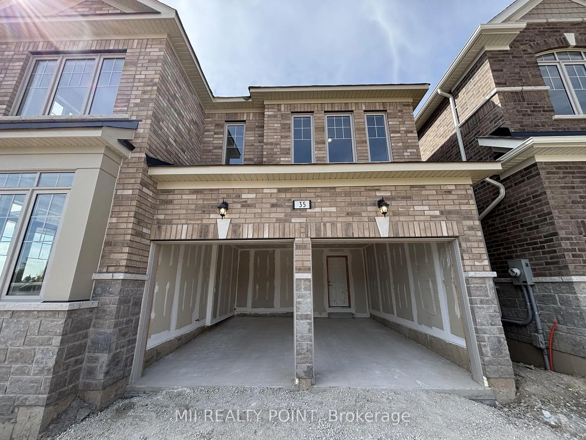 Photo 2 of 35 Henshaw Drive, Erin, Rural Erin — HOMEH
