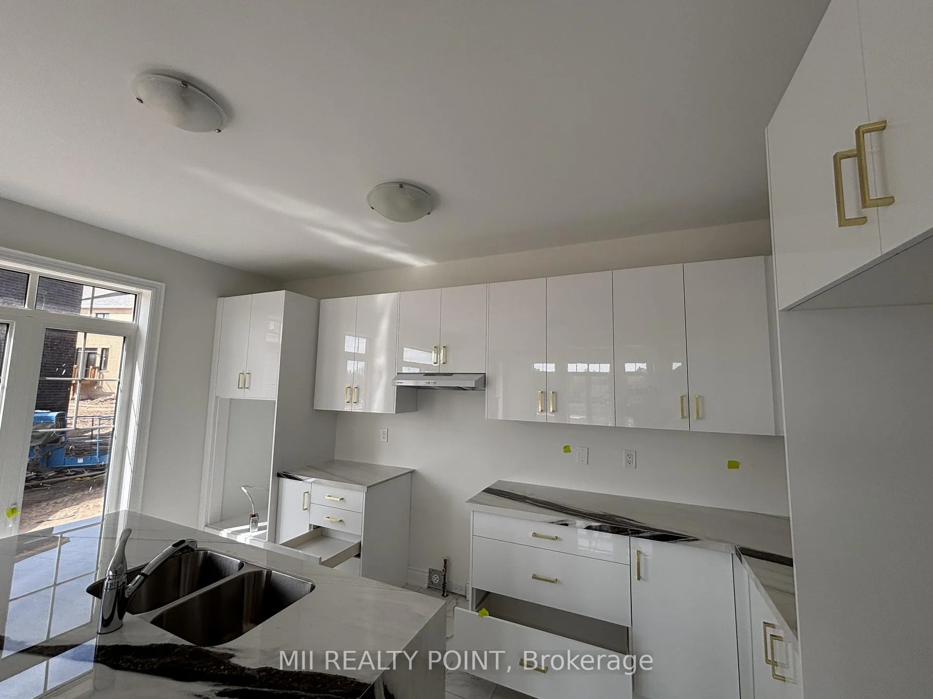 Photo 5 of 35 Henshaw Drive, Erin, Rural Erin — HOMEH