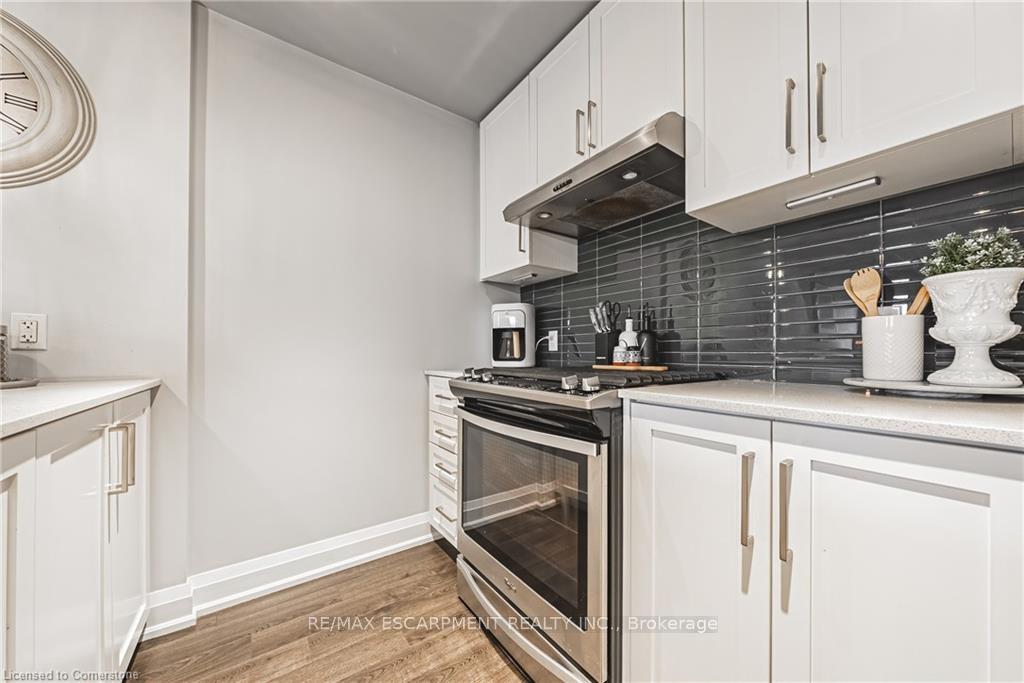 Photo 6 of Unit 402, 181 James Street N, Hamilton, Central — HOMEH