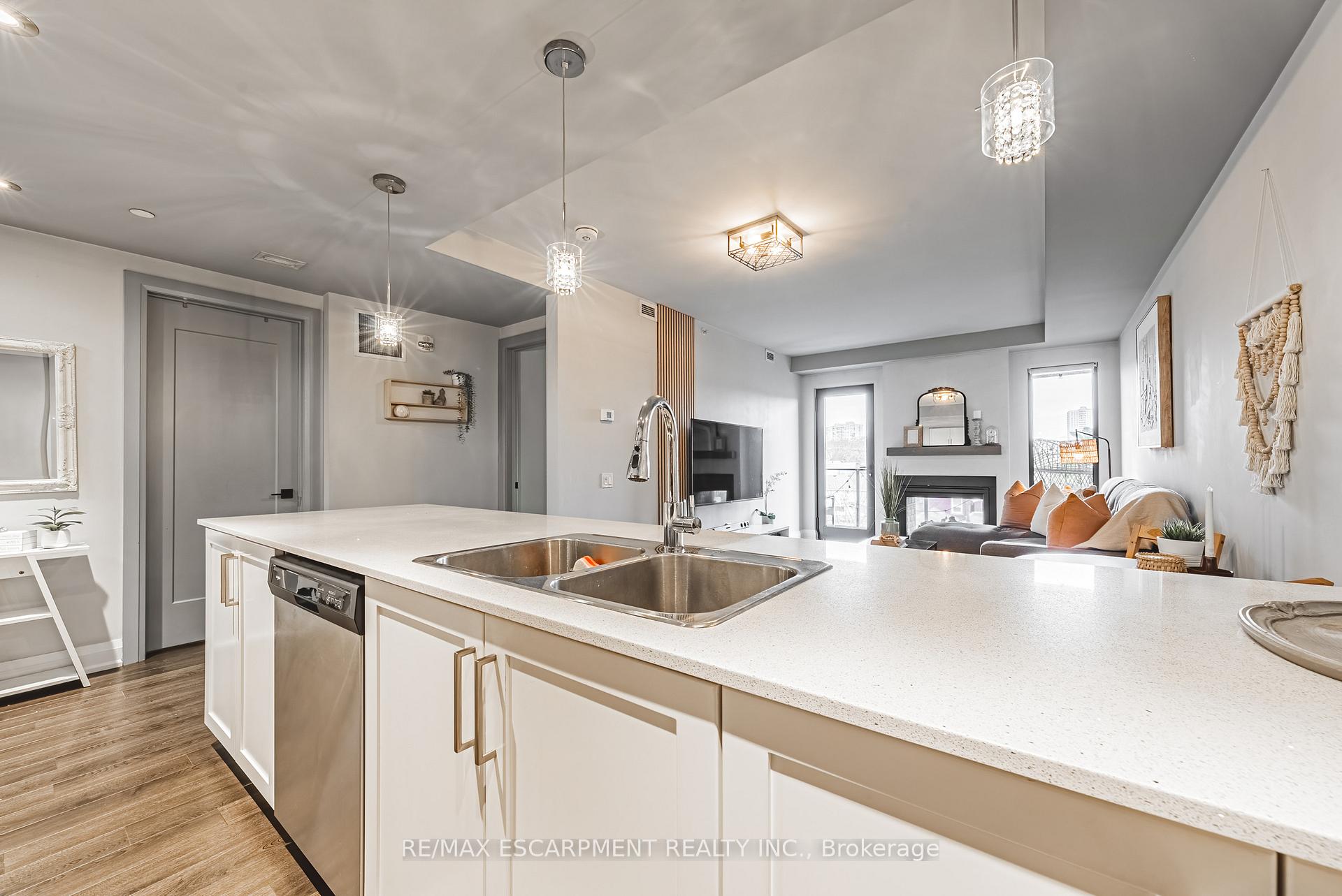Photo 7 of Unit 402, 181 James Street N, Hamilton, Central — HOMEH