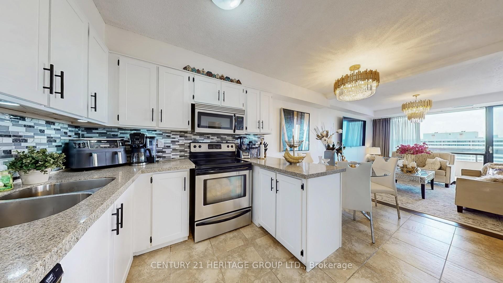 Photo 17 of Unit 1212, 8111 Yonge Street, Markham, Royal Orchard — HOMEH