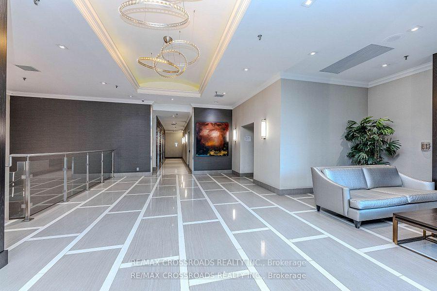Photo 4 of Unit 2004, 205 Wynford Drive, Toronto, Flemingdon Park — HOMEH
