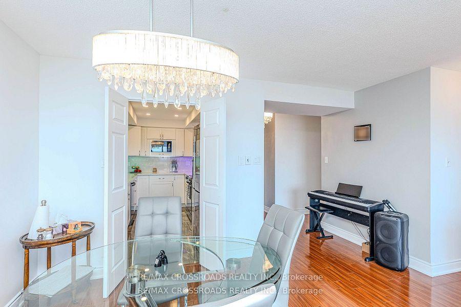 Photo 16 of Unit 2004, 205 Wynford Drive, Toronto, Flemingdon Park — HOMEH