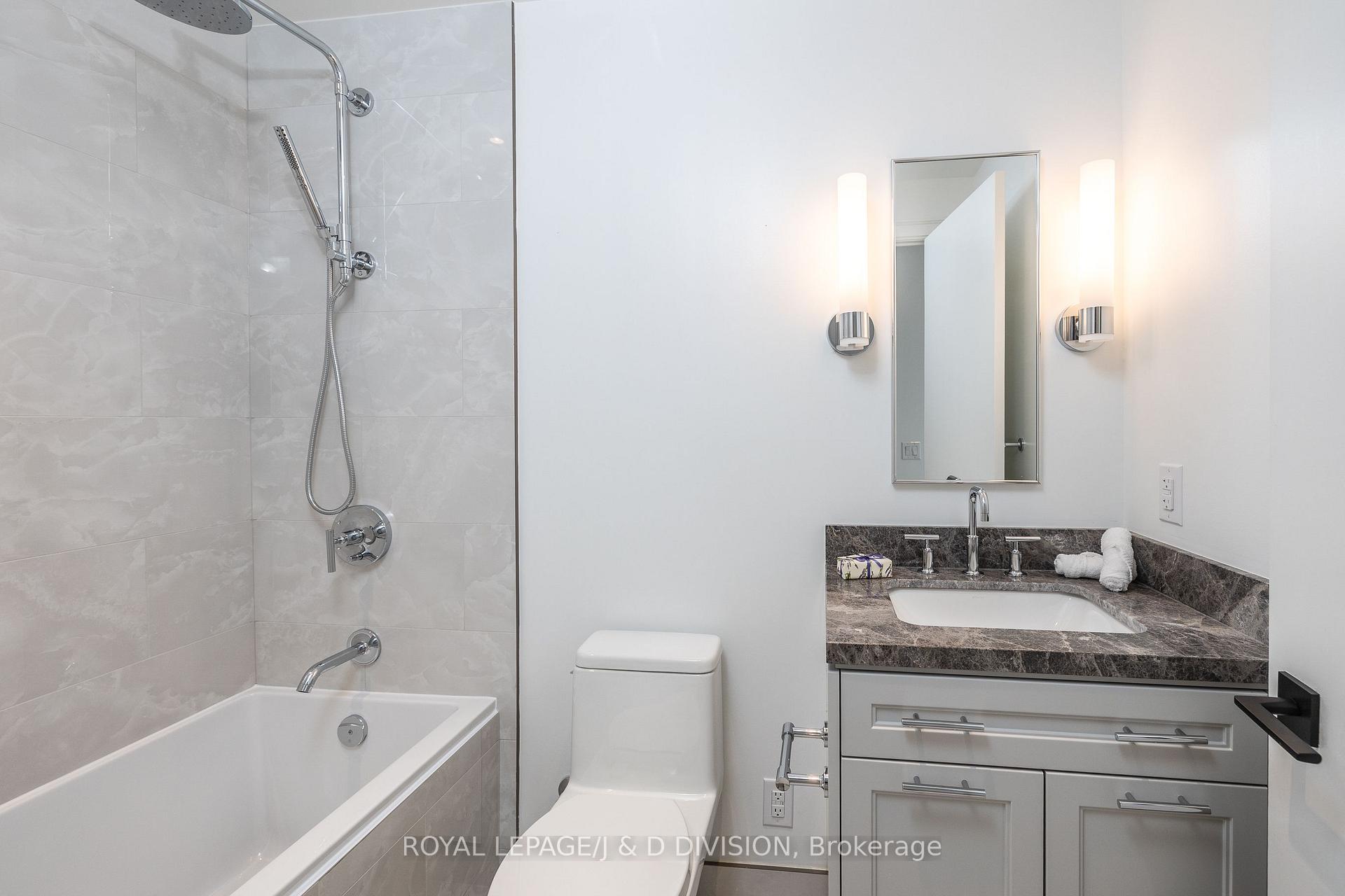 Photo 13 of Unit 505, 1 Strathgowan Avenue, Toronto, Lawrence Park South — HOMEH