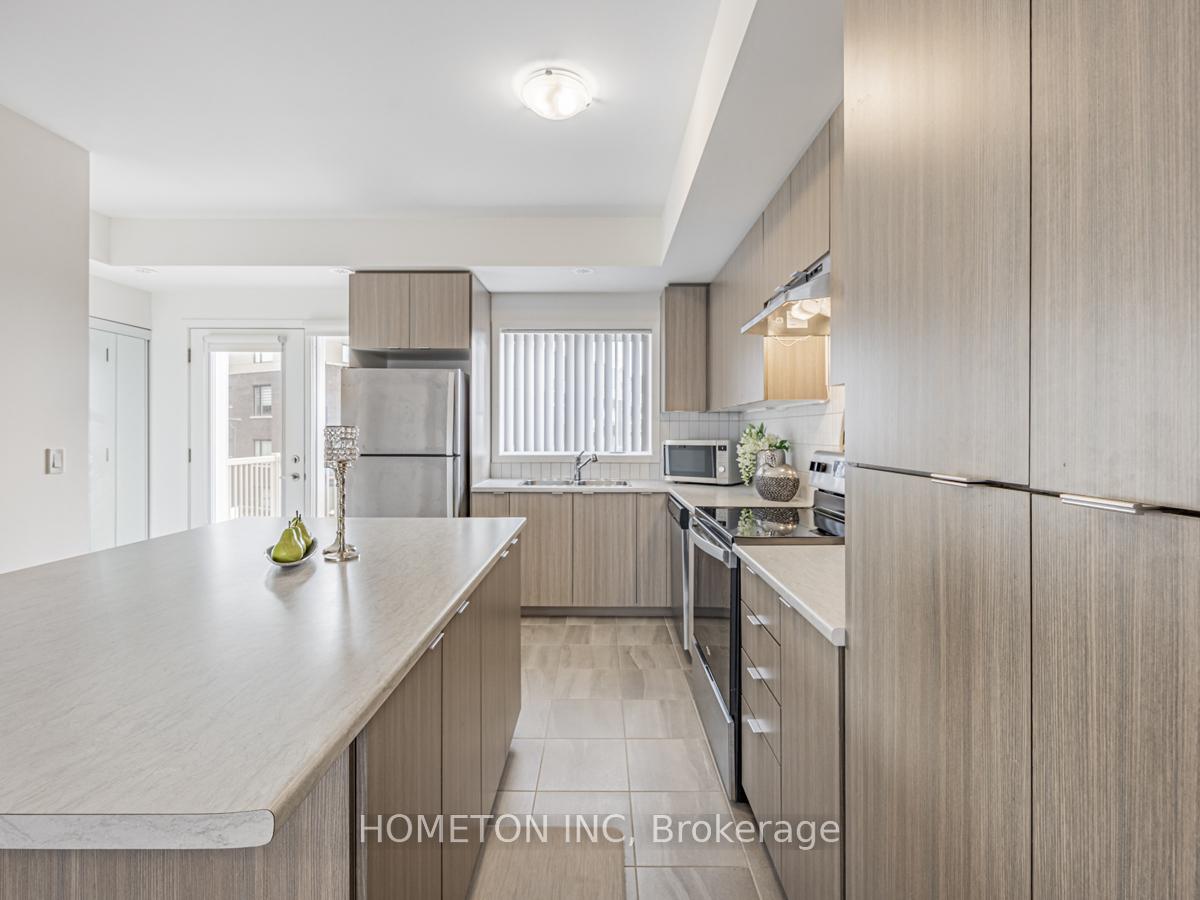 Photo 8 of Unit 612, 1525 Kingston Road, Pickering, Town Centre — HOMEH