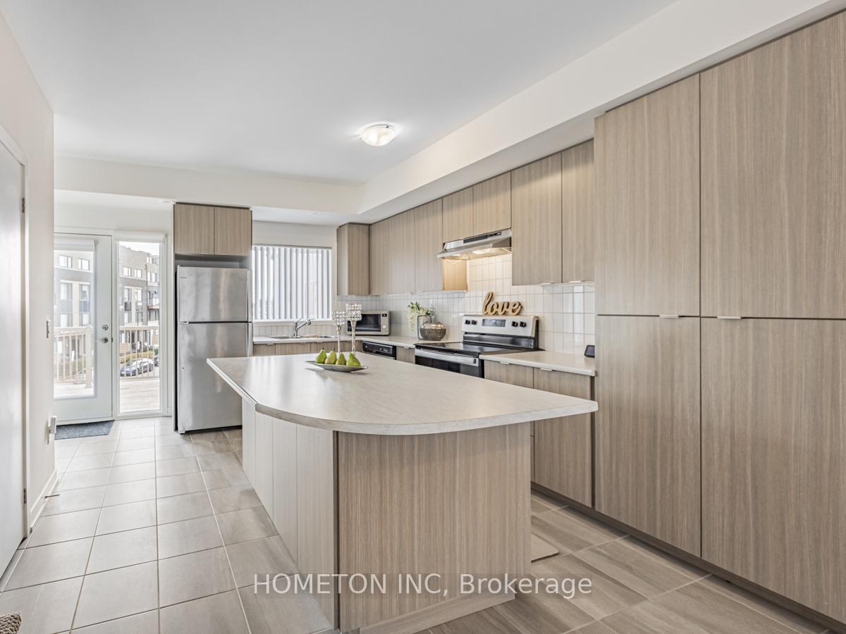 Photo 9 of Unit 612, 1525 Kingston Road, Pickering, Town Centre — HOMEH