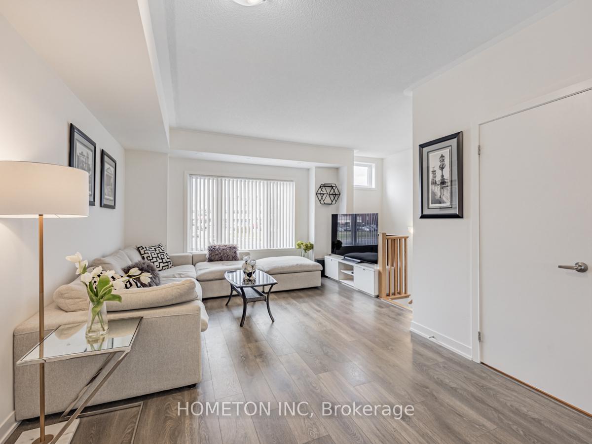 Photo 14 of Unit 612, 1525 Kingston Road, Pickering, Town Centre — HOMEH