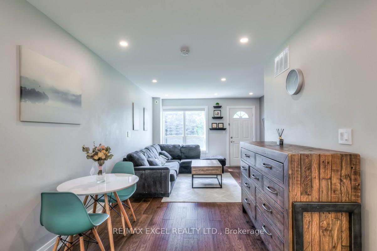 Photo 7 of 105 Faithful Way, Markham, Milliken Mills East — HOMEH