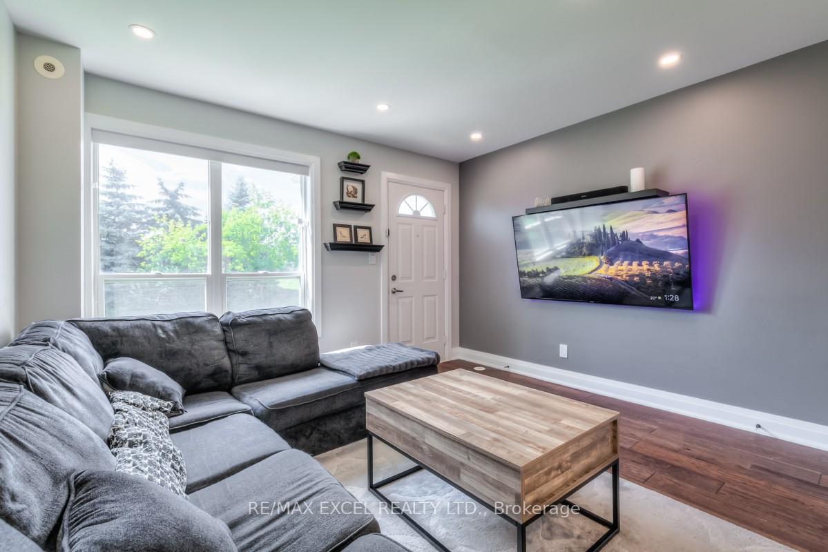 Photo 10 of 105 Faithful Way, Markham, Milliken Mills East — HOMEH