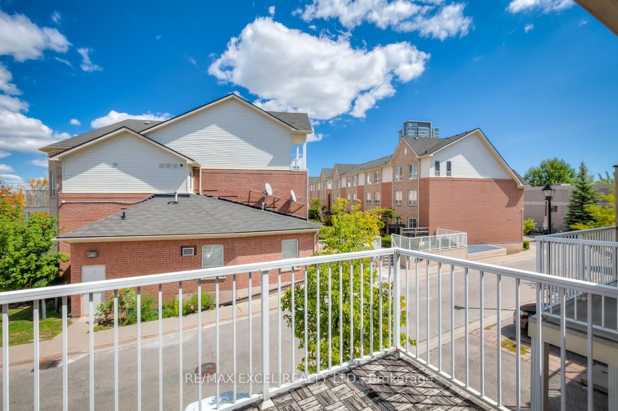Photo 15 of 105 Faithful Way, Markham, Milliken Mills East — HOMEH