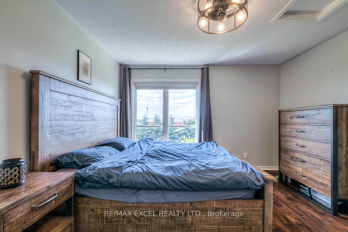 Photo 17 of 105 Faithful Way, Markham, Milliken Mills East — HOMEH