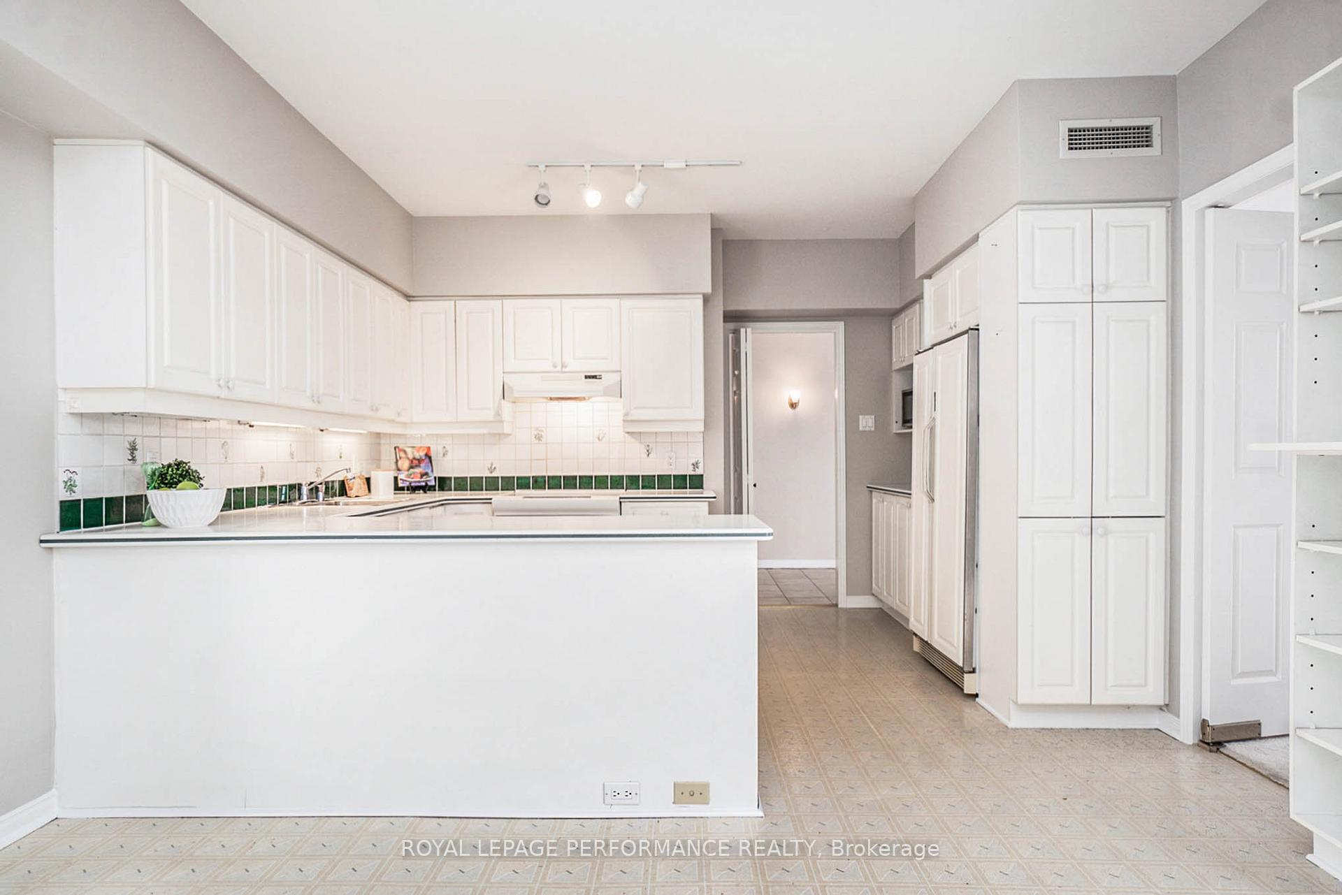 Photo 13 of Unit 101, 31 Durham, Ottawa, Lindenlea — HOMEH