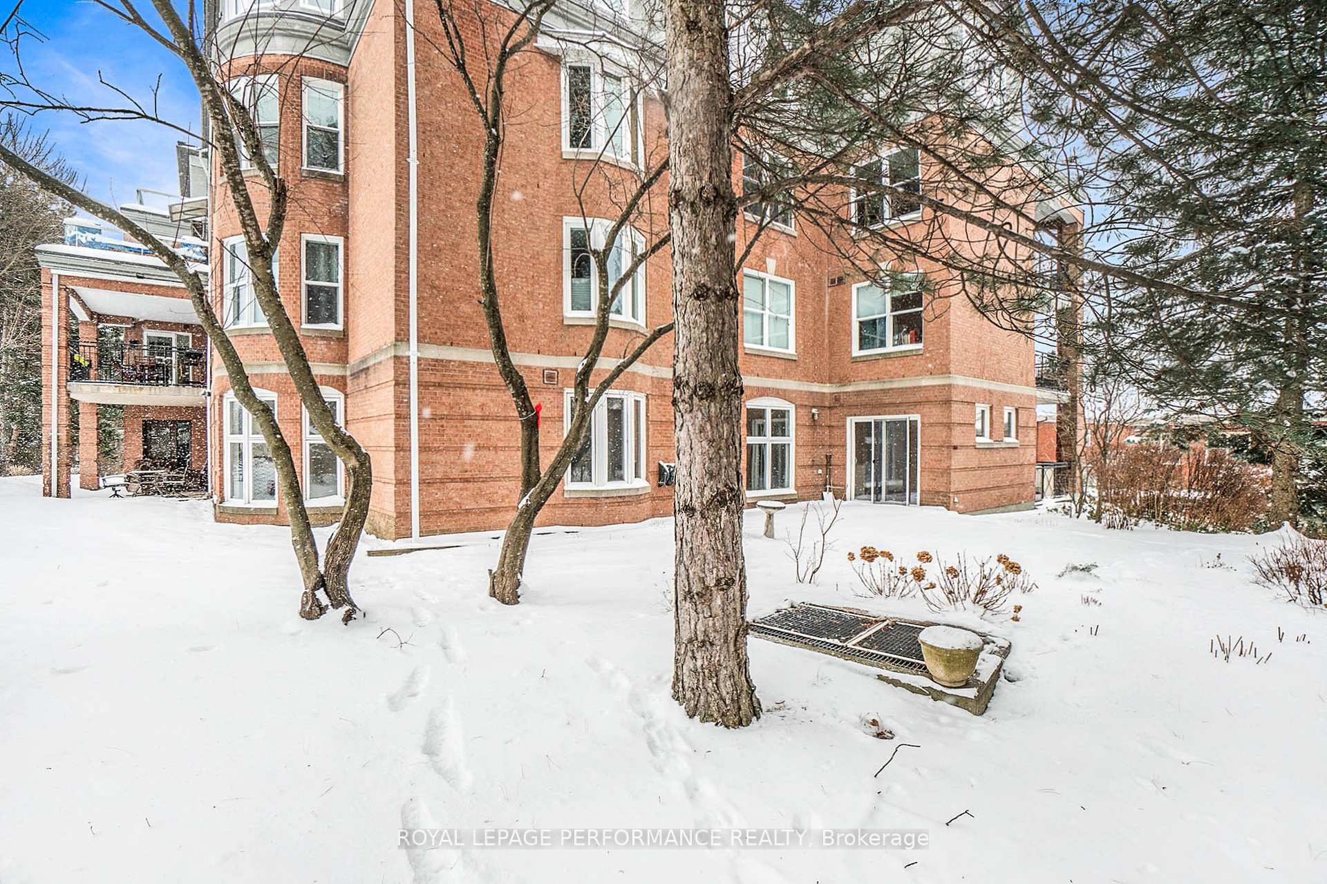 Photo 32 of Unit 101, 31 Durham, Ottawa, Lindenlea — HOMEH