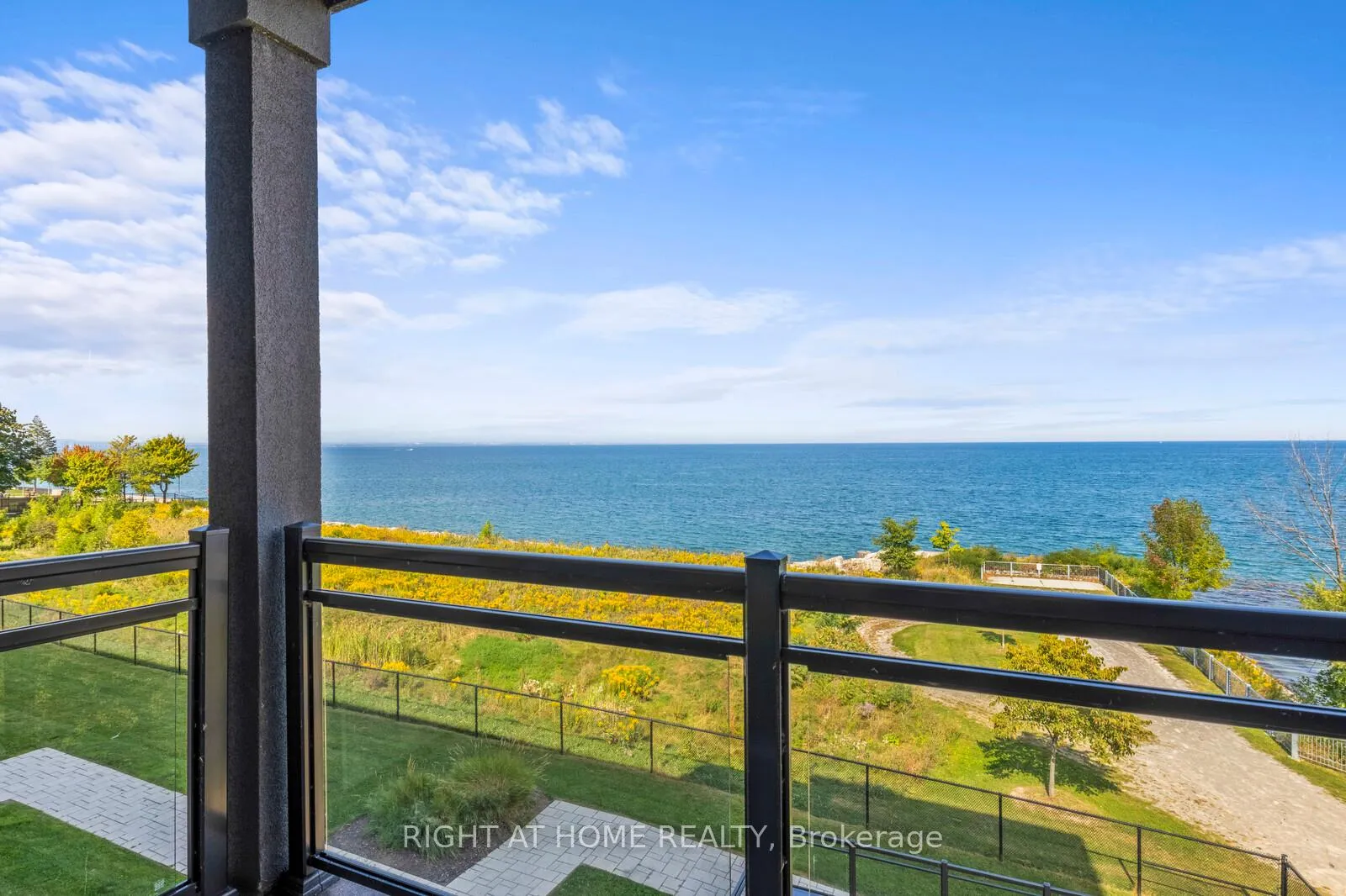 Photo 1 of Unit 309, 35 Southshore Crescent, Hamilton, Lakeshore — HOMEH