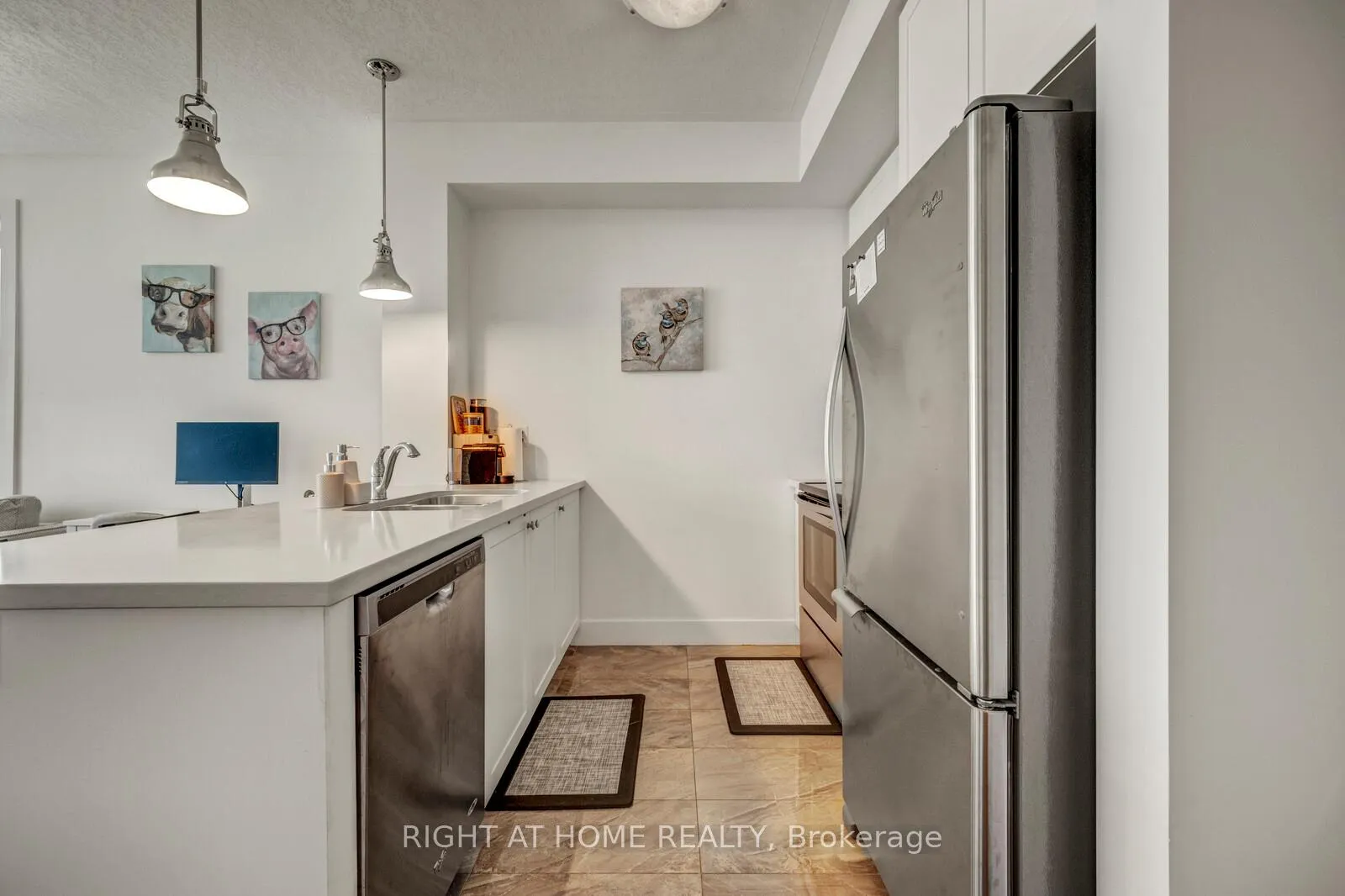 Photo 9 of Unit 309, 35 Southshore Crescent, Hamilton, Lakeshore — HOMEH