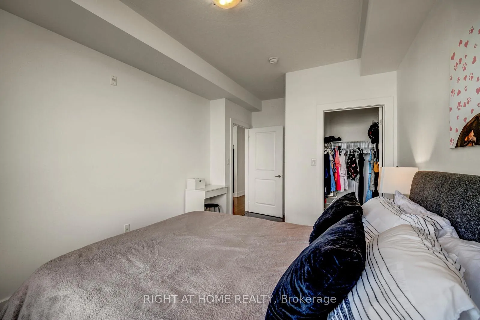 Photo 14 of Unit 309, 35 Southshore Crescent, Hamilton, Lakeshore — HOMEH