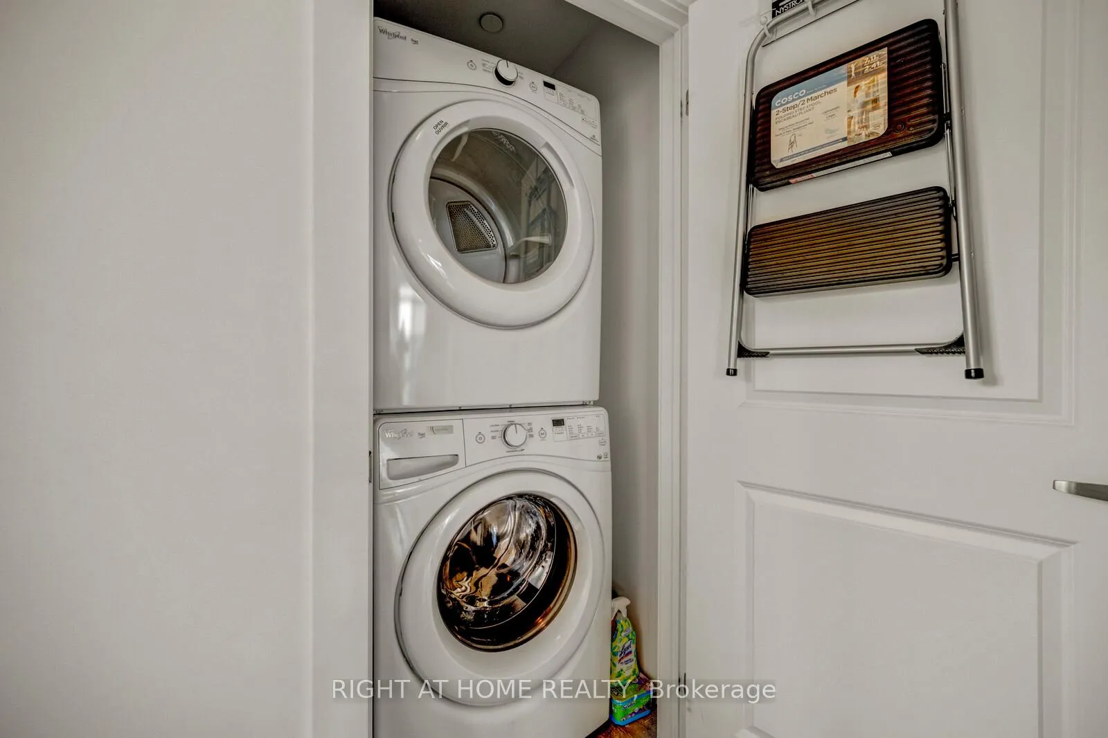 Photo 16 of Unit 309, 35 Southshore Crescent, Hamilton, Lakeshore — HOMEH