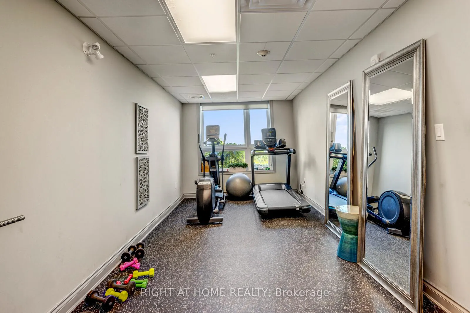 Photo 18 of Unit 309, 35 Southshore Crescent, Hamilton, Lakeshore — HOMEH